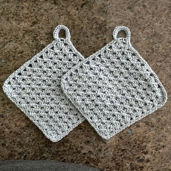 2 Hand Crafted Crochet Washcloths Crochet Dishcloths 100% Cotton - Granny Square - Picture 1 of 5